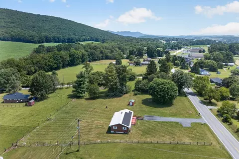 View/Area - 969 Ivanhoe Rd, Max Meadows, VA 24360 photo 8 of 11