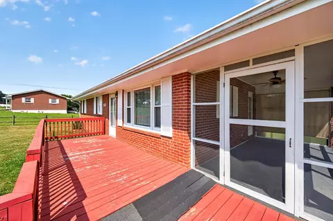 Exterior - 969 Ivanhoe Rd, Max Meadows, VA 24360 photo 5 of 21