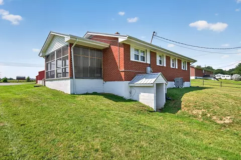 Exterior - 969 Ivanhoe Rd, Max Meadows, VA 24360 photo 14 of 21