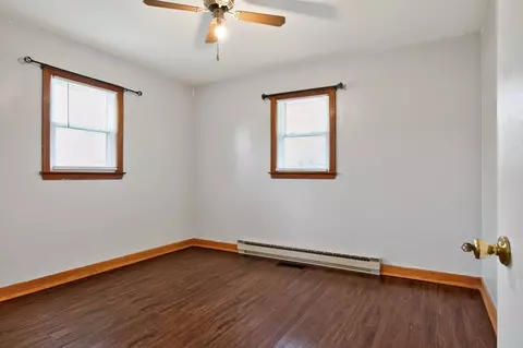 Bedroom - 969 Ivanhoe Rd, Max Meadows, VA 24360 photo 3 of 6