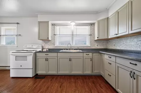 Kitchen - 969 Ivanhoe Rd, Max Meadows, VA 24360 photo 3 of 4