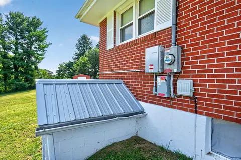 Exterior - 969 Ivanhoe Rd, Max Meadows, VA 24360 photo 15 of 21