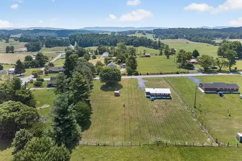 View/Area - 969 Ivanhoe Rd, Max Meadows, VA 24360 photo 6 of 11