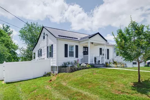 1445 W North St, Wytheville, VA 24382