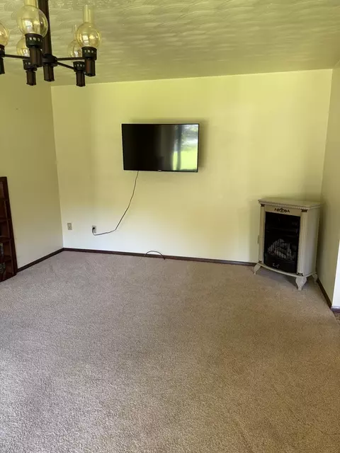 503 Birmingham Rd, Cedar Bluff, VA 24609 photo 18