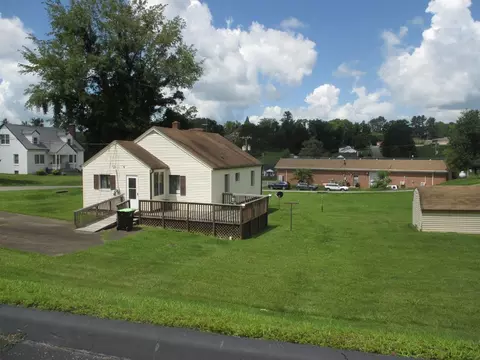 111-125 Library, Independence, VA 24348 photo 5