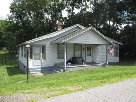 111-125 Library, Independence, VA 24348 photo 3