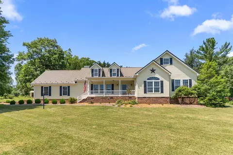 1365 Doe Run Rd, Hillsville, VA 24343