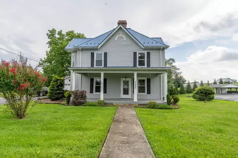 3083 Greenbriar Rd, Draper, VA 24324