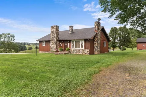 2280 Hebron Rd, Woodlawn, VA 24381