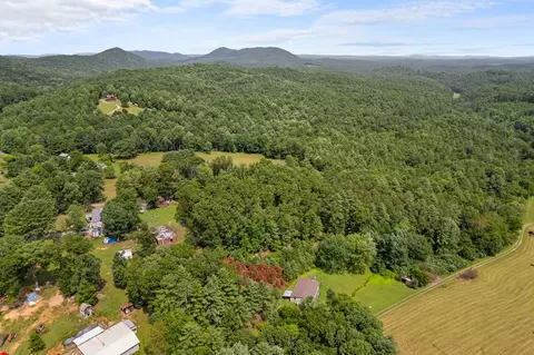 103 Celebrity Ln, Ivanhoe, VA 24350 photo 25