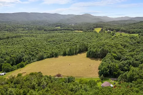 103 Celebrity Ln, Ivanhoe, VA 24350 photo 29