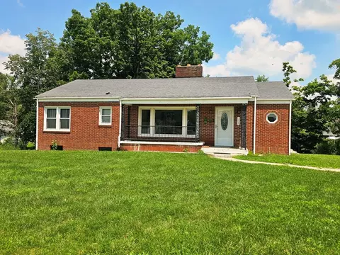 134 Annex Ave, Tazewell, VA 24651