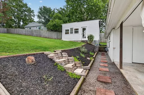 Exterior - 360 Trigg St, Abingdon, VA 24210 photo 2 of 3