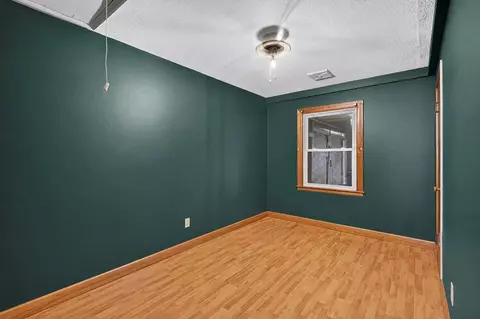 Bedroom - 360 Trigg St, Abingdon, VA 24210 photo 2 of 3