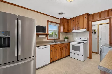 Kitchen - 360 Trigg St, Abingdon, VA 24210 photo 1 of 3