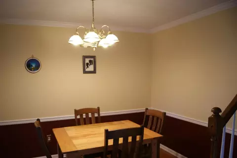 Dining - 822 Wayne Ave NE, Abingdon, VA 24210 photo 2 of 2