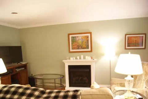 Living - 822 Wayne Ave NE, Abingdon, VA 24210 photo 2 of 2