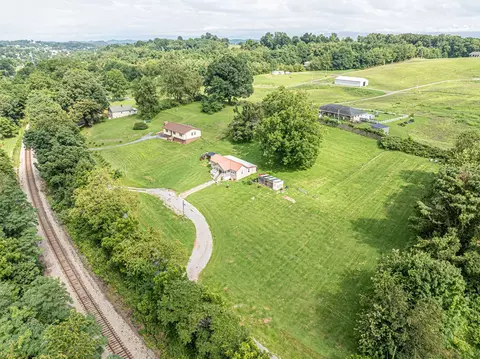 View/Area - 19280 Repass Rd, Abingdon, VA 24210 photo 5 of 12