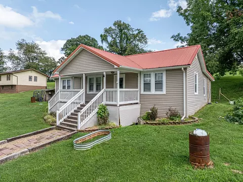 Exterior - 19280 Repass Rd, Abingdon, VA 24210 photo 5 of 14