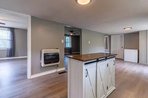 Entry Way - 19280 Repass Rd, Abingdon, VA 24210 photo 1 of 1