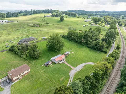 View/Area - 19280 Repass Rd, Abingdon, VA 24210 photo 11 of 12