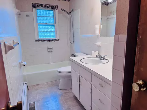 Bath - 30005 Lee Hwy, Glade Spring, VA 24340 photo 1 of 2