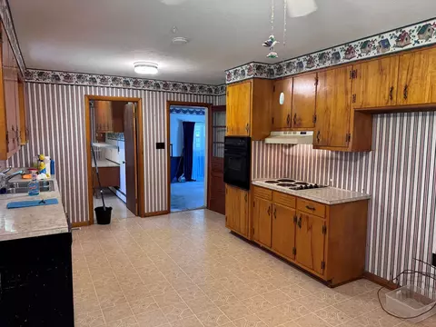 Kitchen - 30005 Lee Hwy, Glade Spring, VA 24340 photo 3 of 3