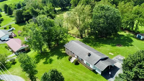 View/Area - 30005 Lee Hwy, Glade Spring, VA 24340 photo 3 of 5