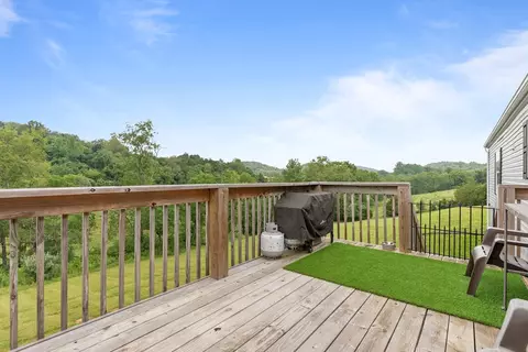 Exterior - 3636 Pine Run Rd, Draper, VA 24324 photo 4 of 7