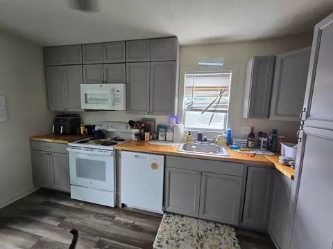 Kitchen - 2744 Everett St, Bristol, VA 24201 photo 3 of 3