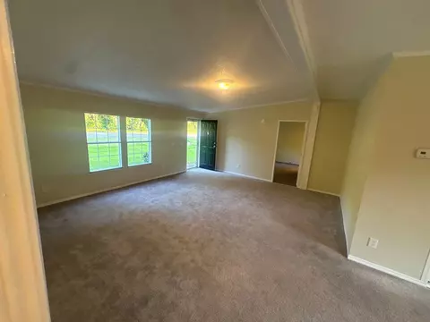 2174 Castleton Rd, Max Meadows, VA 24360 photo 5