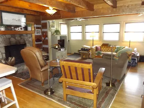 Living - 3340 Old River Ln, Independence, VA 24348 photo 1 of 4
