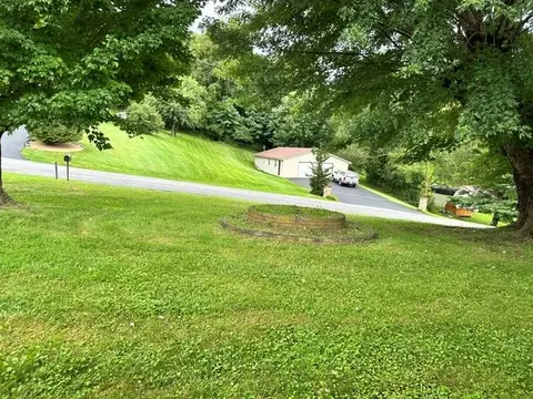Exterior - 695 Thru Dr, Pounding Mill, VA 24637 photo 8 of 8