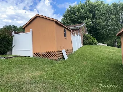 Exterior - 695 Thru Dr, Pounding Mill, VA 24637 photo 4 of 8