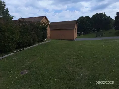 Exterior - 695 Thru Dr, Pounding Mill, VA 24637 photo 3 of 8