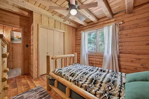 Bedroom - 110 Meadow View Trl, Fancy Gap, VA 24328 photo 5 of 10
