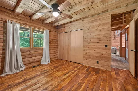 Bedroom - 110 Meadow View Trl, Fancy Gap, VA 24328 photo 3 of 10