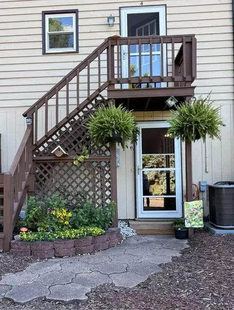 Exterior - 672 Evergreen Trl, Fancy Gap, VA 24328 photo 1 of 7