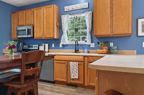 Kitchen - 208 Bearclaw Ln, Max Meadows, VA 24360 photo 3 of 3