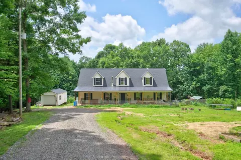 Exterior - 208 Bearclaw Ln, Max Meadows, VA 24360 photo 4 of 24