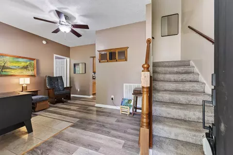 Entry Way - 208 Bearclaw Ln, Max Meadows, VA 24360 photo 1 of 9