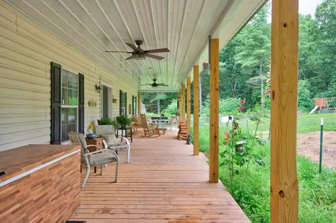 Exterior - 208 Bearclaw Ln, Max Meadows, VA 24360 photo 9 of 24