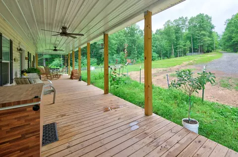 Exterior - 208 Bearclaw Ln, Max Meadows, VA 24360 photo 8 of 24
