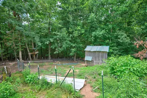Exterior - 208 Bearclaw Ln, Max Meadows, VA 24360 photo 19 of 24