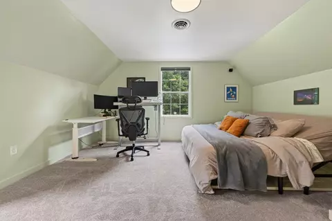 Bedroom - 208 Bearclaw Ln, Max Meadows, VA 24360 photo 11 of 13