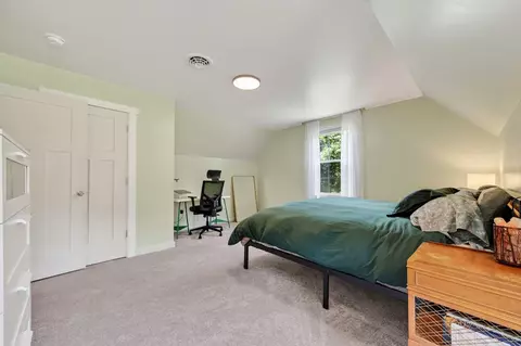 Bedroom - 208 Bearclaw Ln, Max Meadows, VA 24360 photo 9 of 13