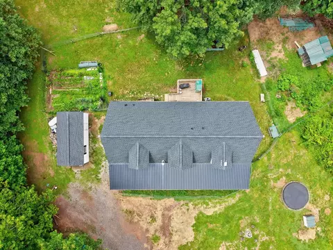 View/Area - 208 Bearclaw Ln, Max Meadows, VA 24360 photo 2 of 14