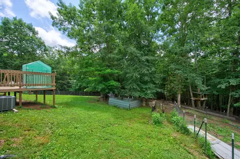 Exterior - 208 Bearclaw Ln, Max Meadows, VA 24360 photo 18 of 24