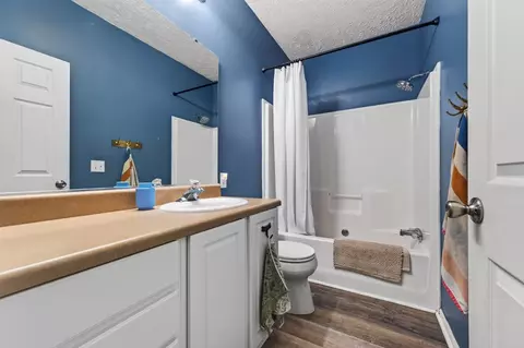 Bath - 208 Bearclaw Ln, Max Meadows, VA 24360 photo 1 of 5